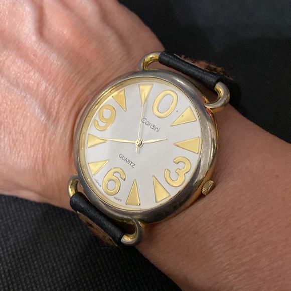 Vintage Cardini Big face watch with animal pattern band.- used - Picture 2 of 11